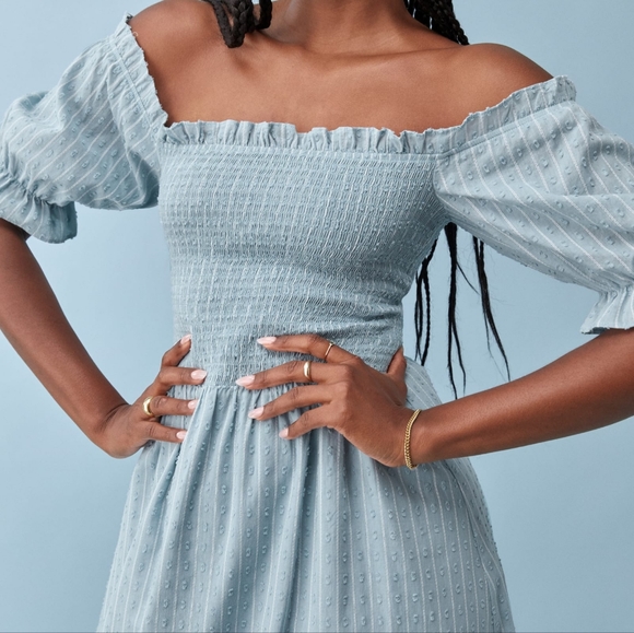Reformation Dresses & Skirts - ⭐Rare⭐  Reformation arianna dress